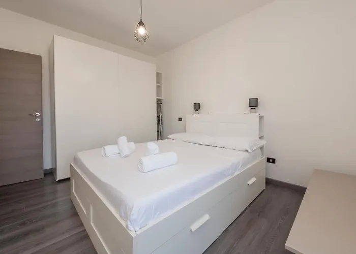 Appartamento I-host - Omero 17 Milano
